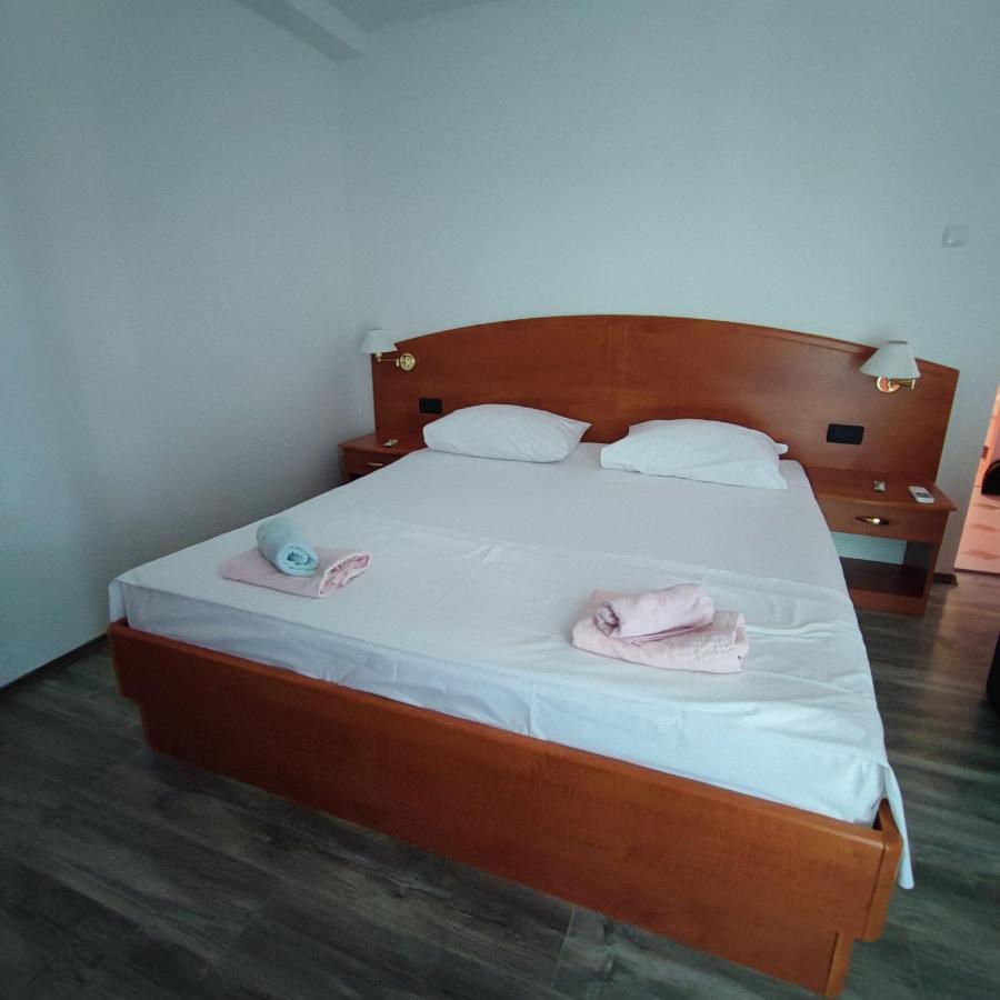 Apartmani Olivera 2 Supetarska Draga Exteriör bild