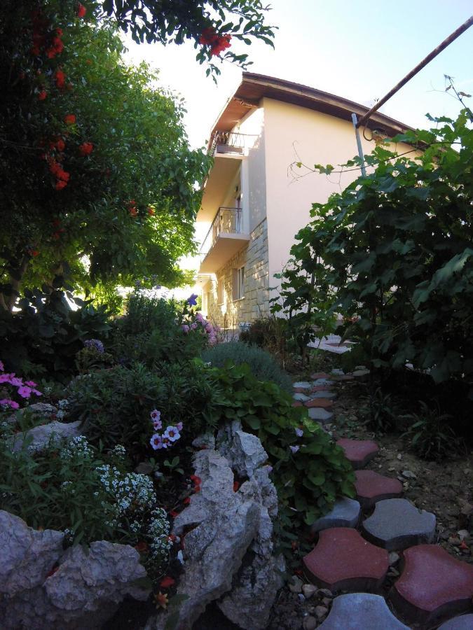 Apartmani Olivera 2 Supetarska Draga Exteriör bild